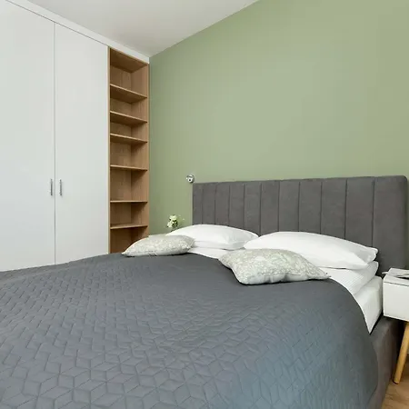 Family With Parking Near Brzezno By Renters * Gdańsk